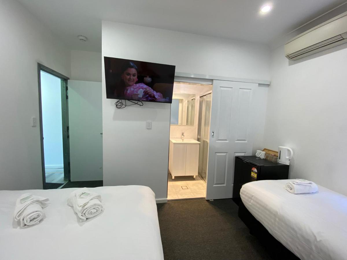 Central Motel Маджи Экстерьер фото