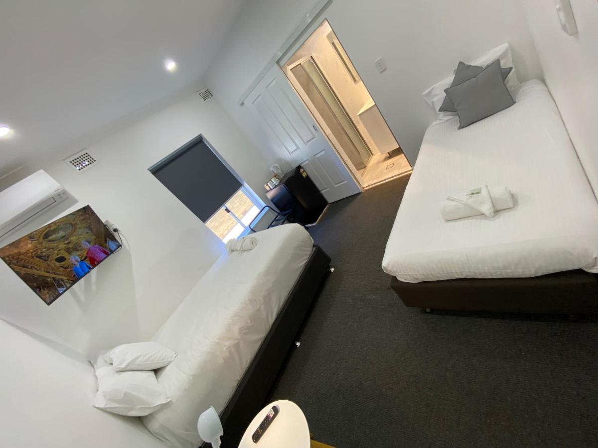 Central Motel Маджи Экстерьер фото