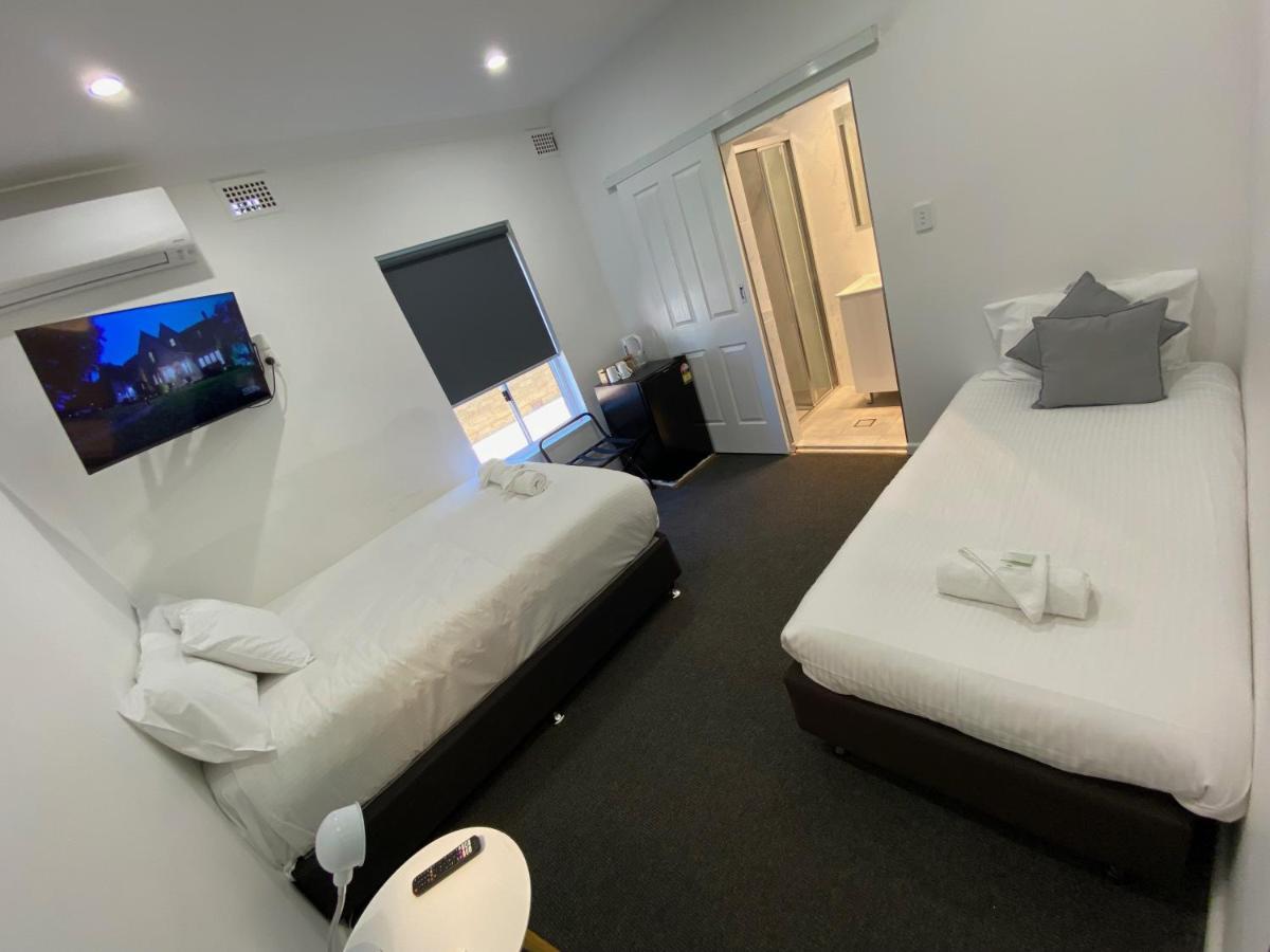 Central Motel Маджи Экстерьер фото