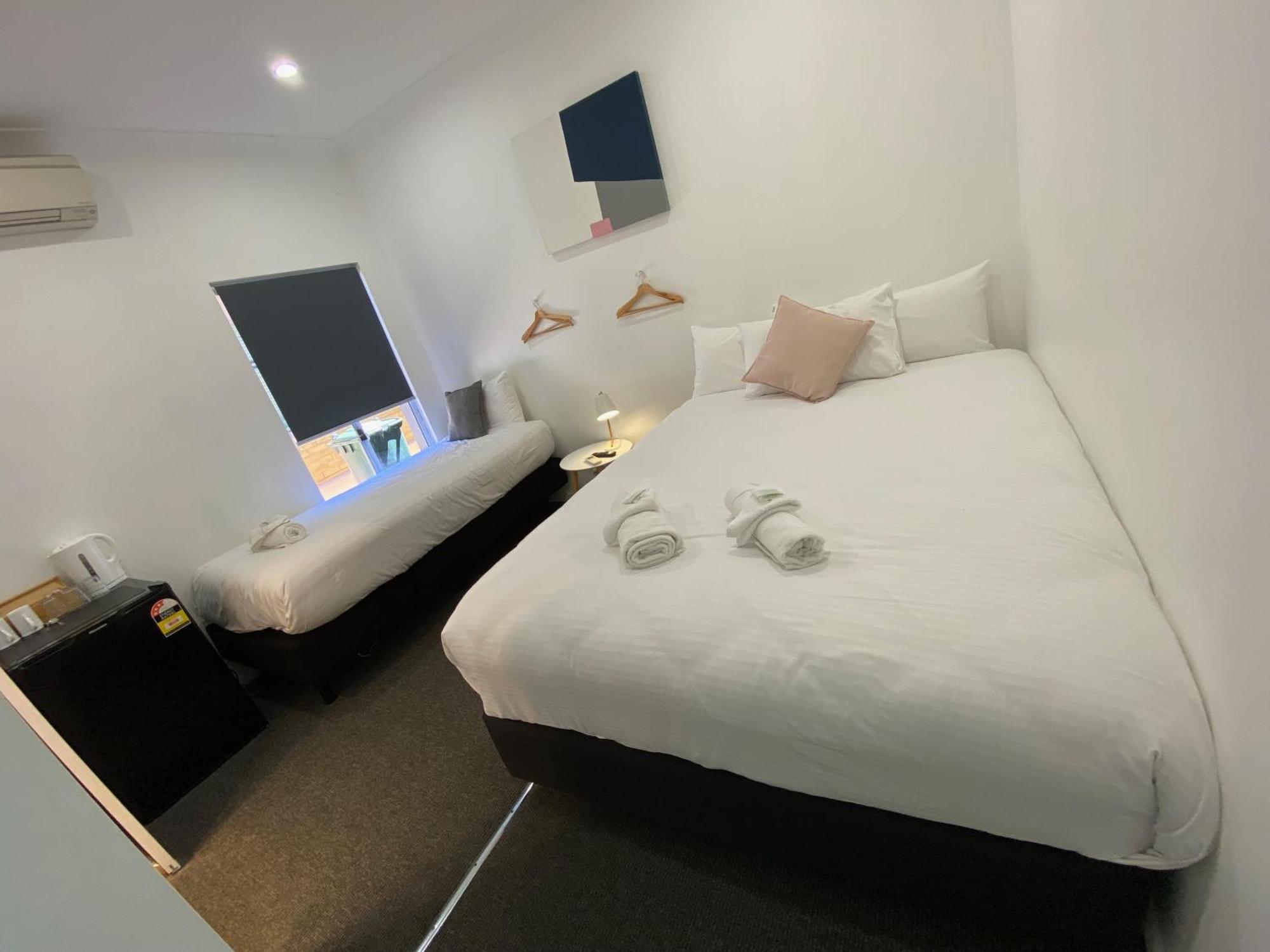 Central Motel Маджи Экстерьер фото